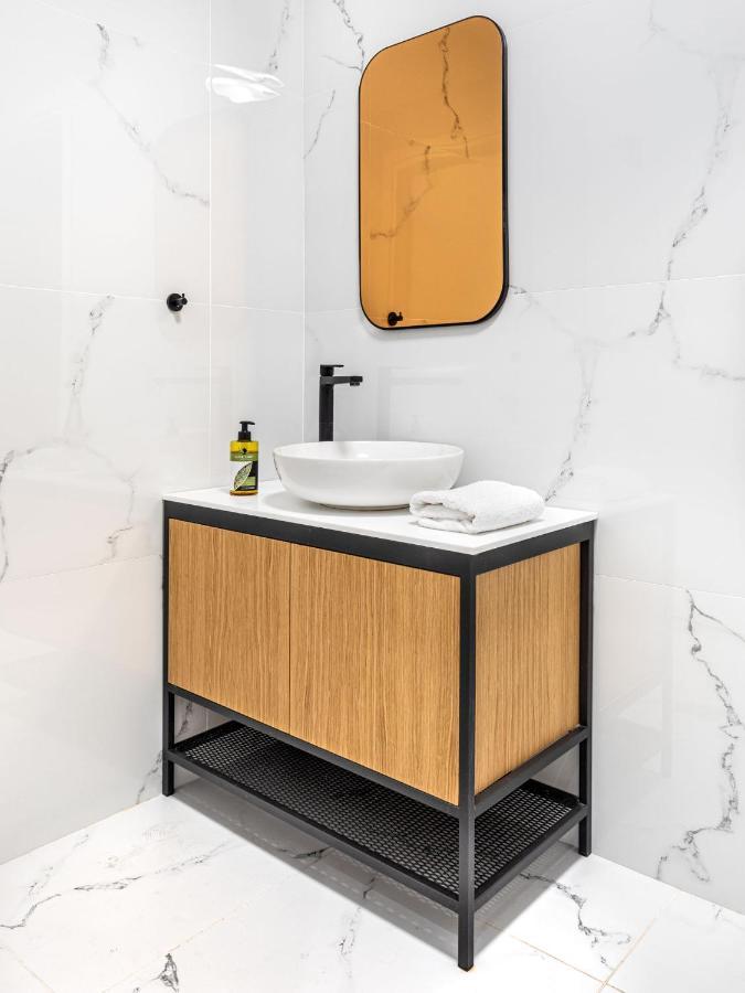 Filopappou Hill Suites By Athens Stay エクステリア 写真